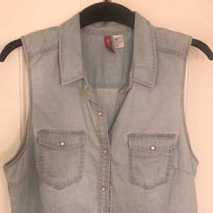 H&M “Divided” sleeveless denim shirt
